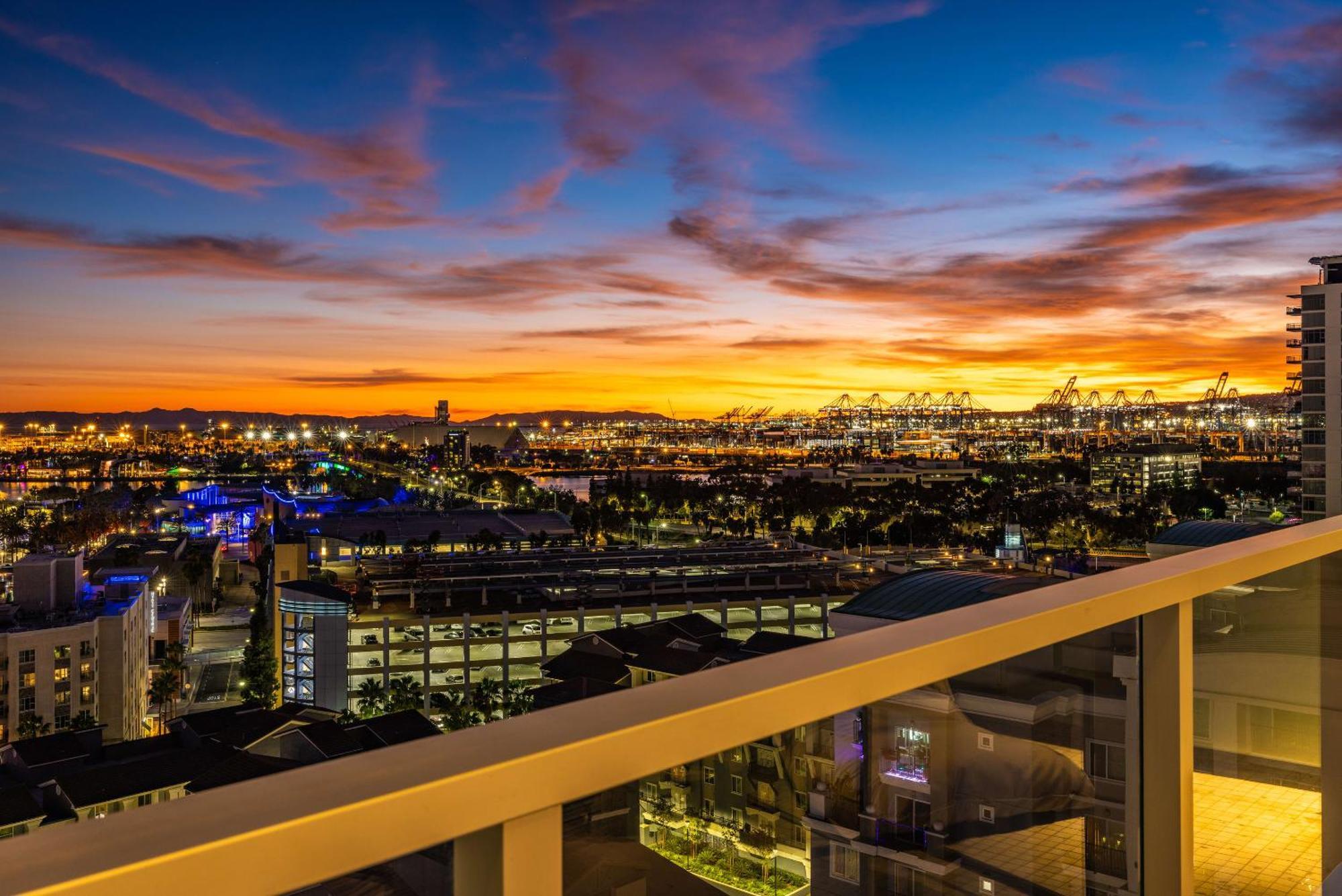 @ Marbella Lane - Luxurious 3Br Penthouse Apartment Long Beach Exterior photo